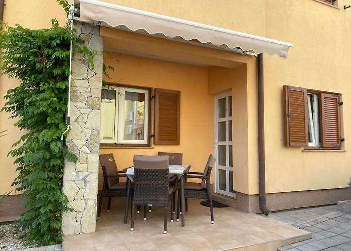 Apartments Omanovic