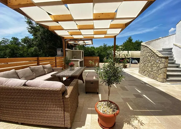 Apartments Omanovic