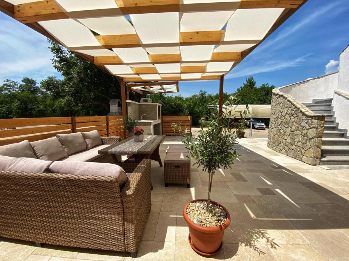 Apartment Omanovic *