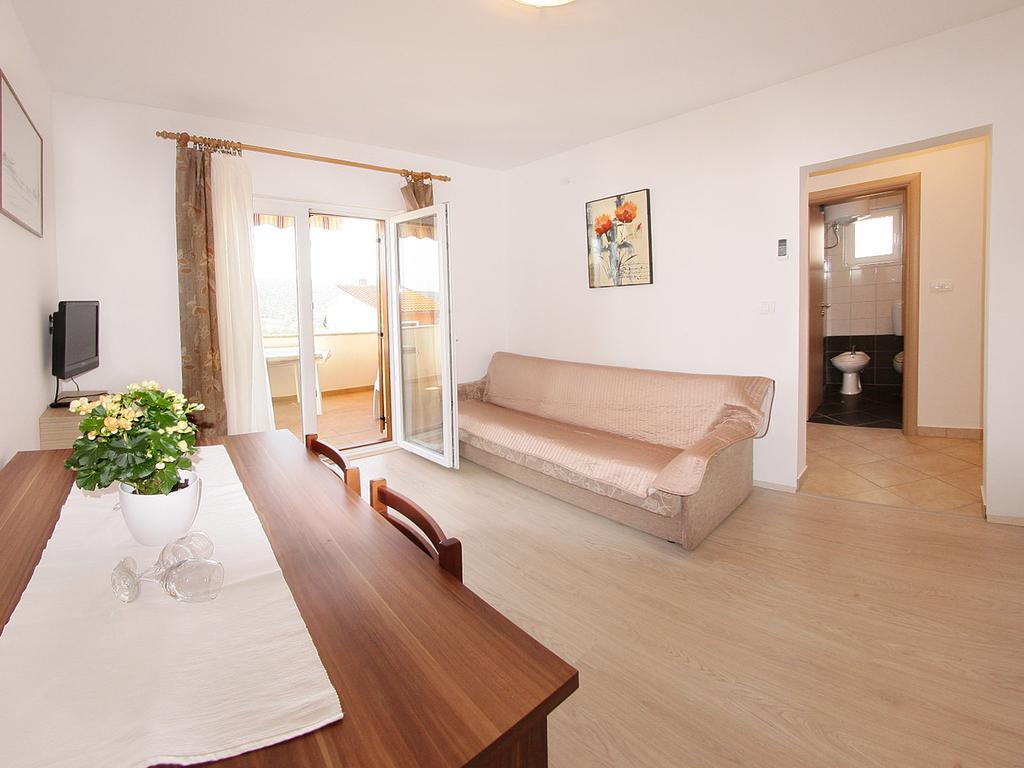 Apartment Omanovic *